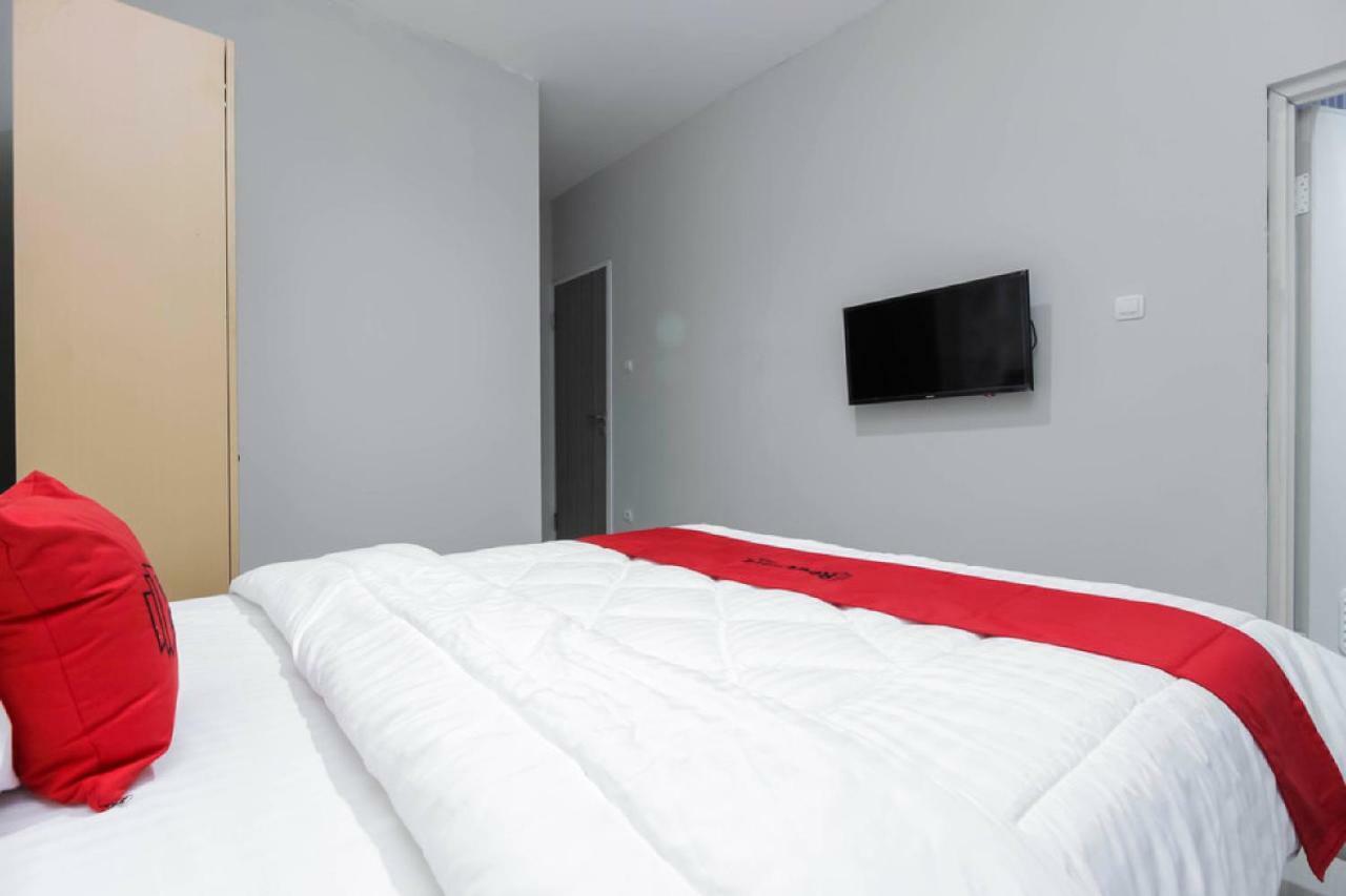 Reddoorz Syariah Near Metropolitan Mall Bekasi Exterior photo